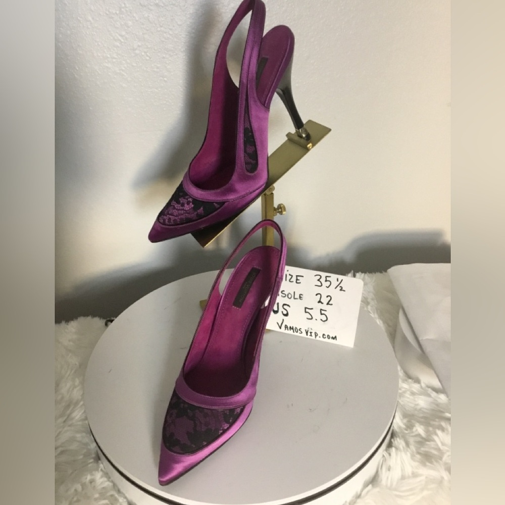 Louie Vuitton Elegant Purple Satin Slingback Pumps